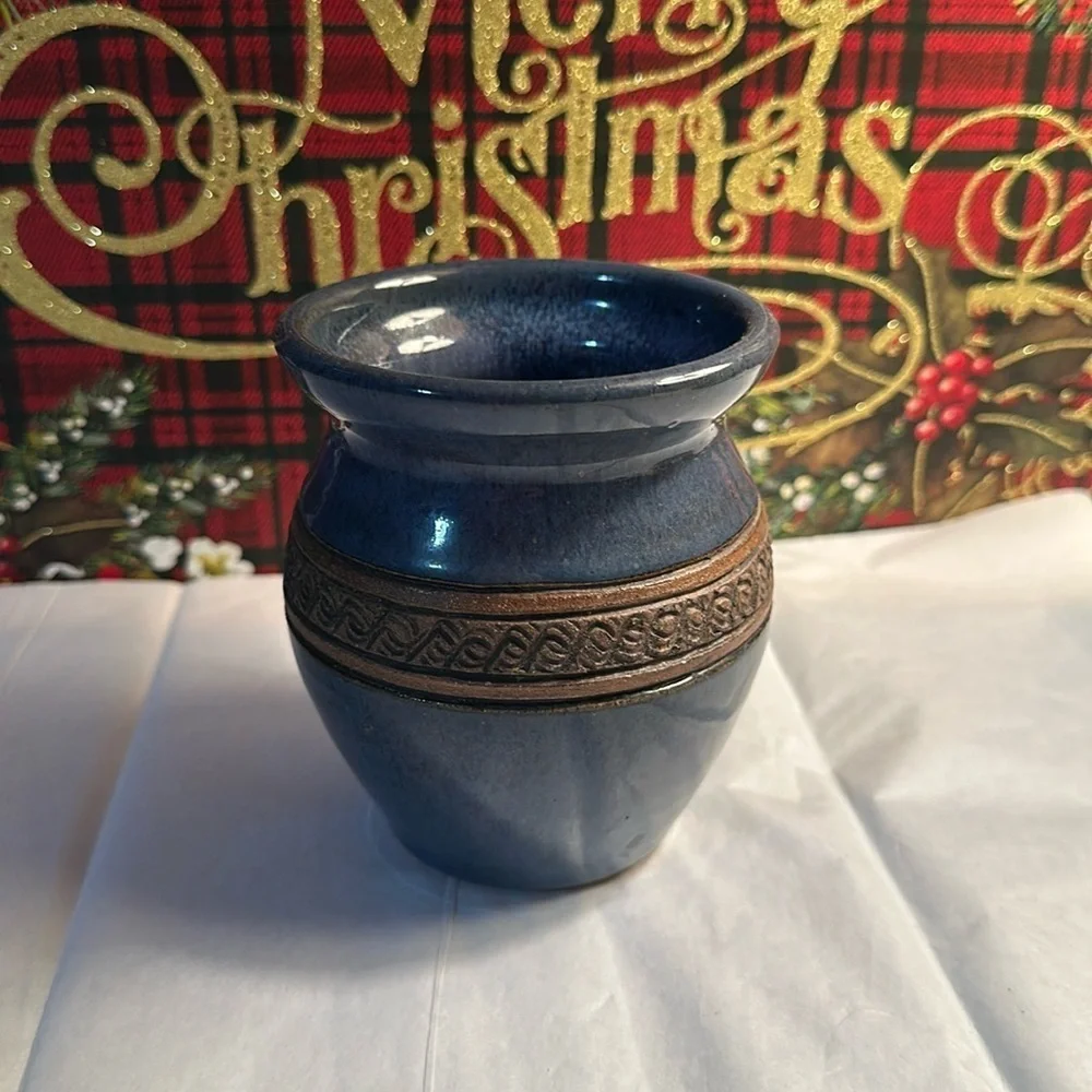 4.5” stoneware vase